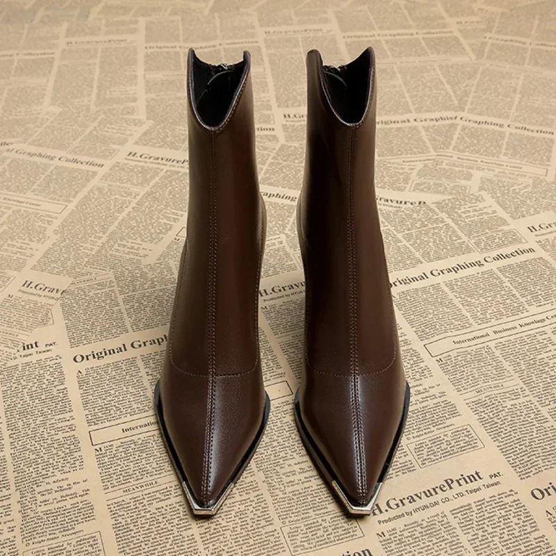 Angela | Damen-Frühjahrs-Stiefeletten mit spitzer Kappe und Absatz