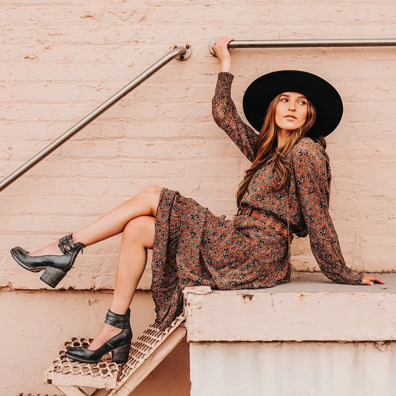 BEQUEME UND ELEGANTE STIEFELETTE