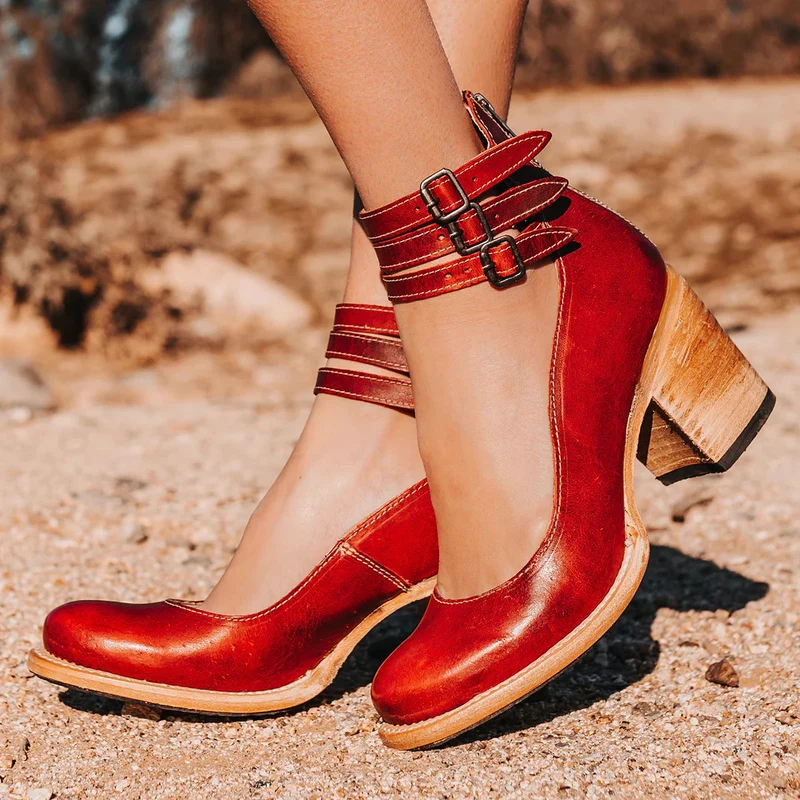 BEQUEME UND ELEGANTE STIEFELETTE