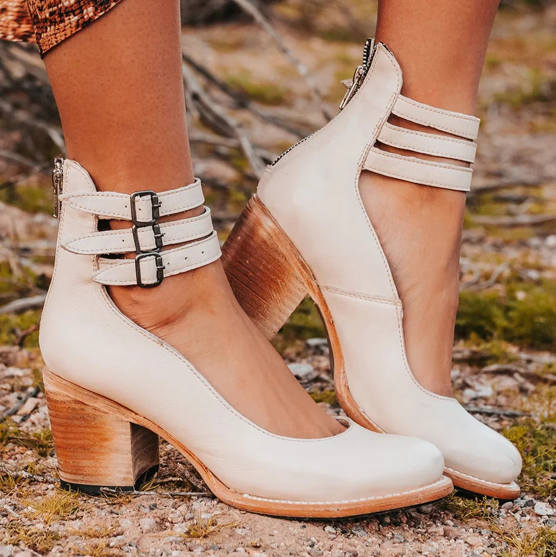 BEQUEME UND ELEGANTE STIEFELETTE