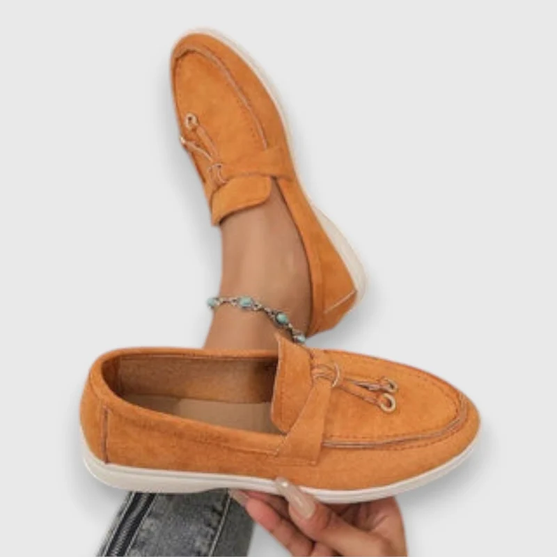 Loafer Damen | Leichter Wildleder-Slipper mit Golddetail & Komfortsohle