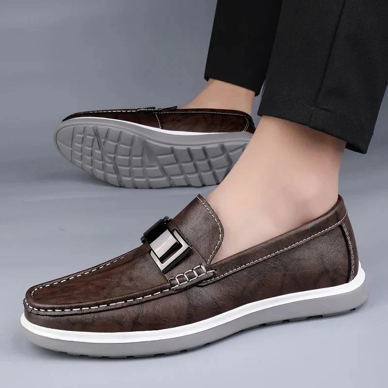 Mokassin Herren | Eleganter Leder-Slipper mit Metallschnalle & Plateausohle