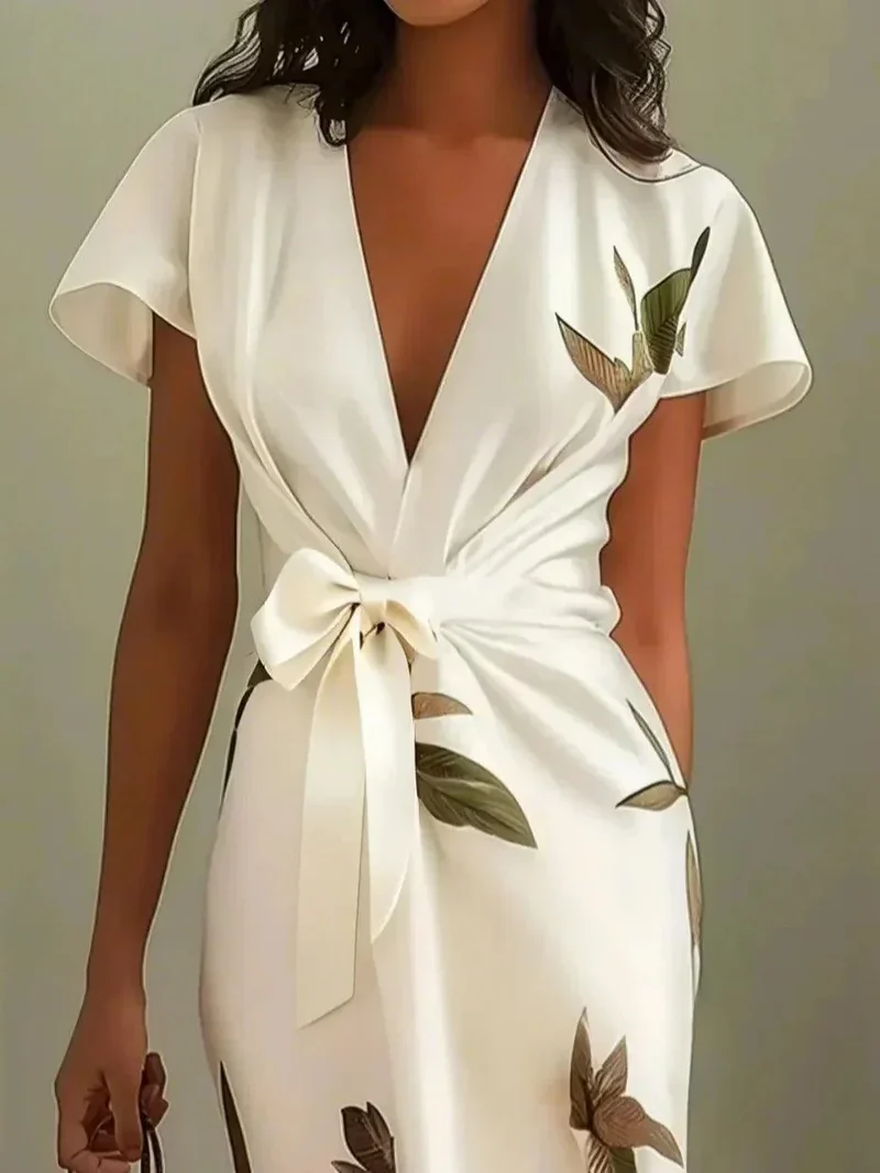 Hanna | Zeitloses Wickelkleid mit Blumenmuster