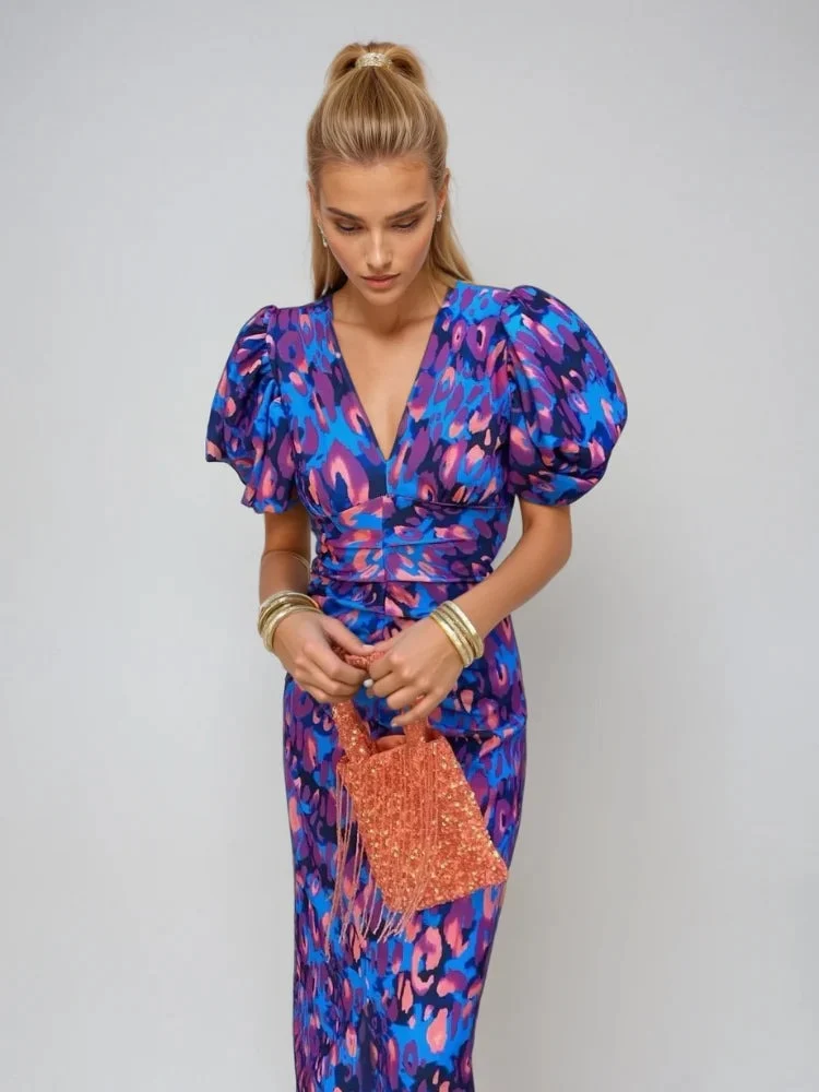 Elena | Auffälliges Halblanges Kleid mit Puffärmeln
