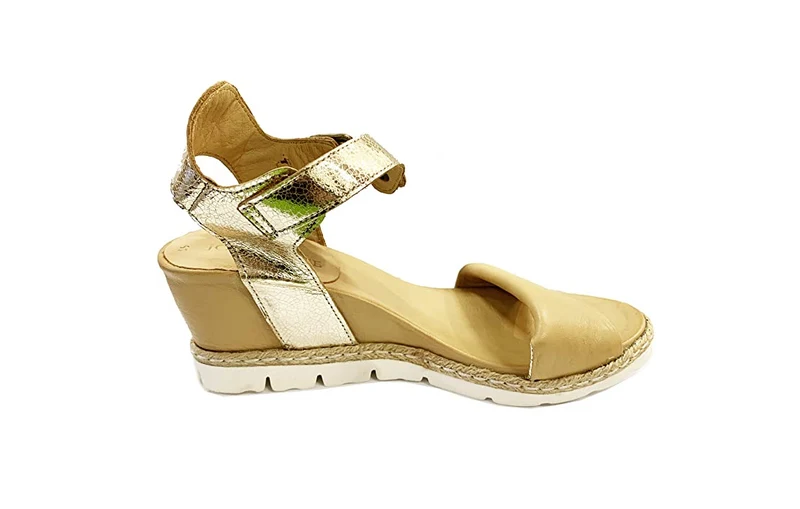 Jocee & Gee-Clover-Oro-Gold-Wedge-Sandalen
