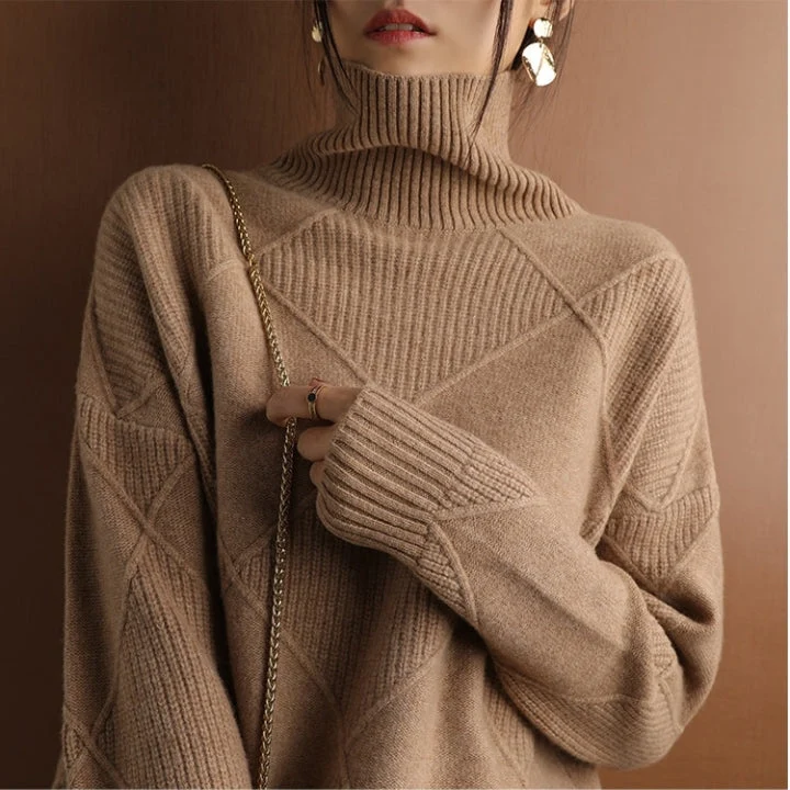 Natalie | Gemütlicher Zopfmuster Rollkragenpullover