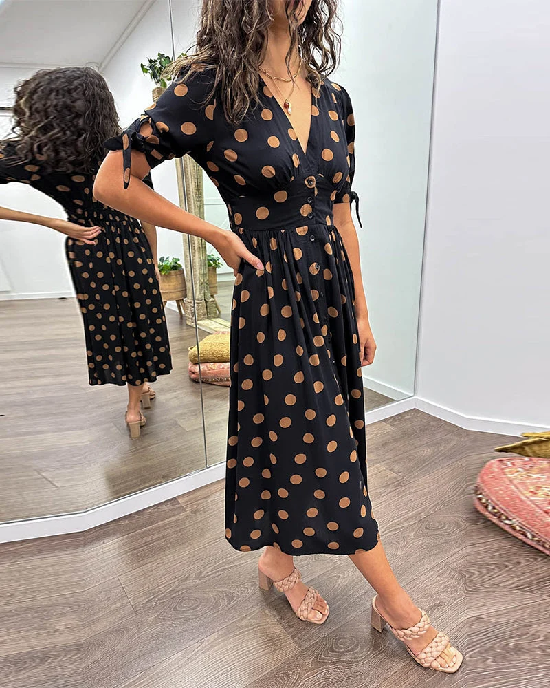 Daniela | Feminines Kleid mit Punktmuster