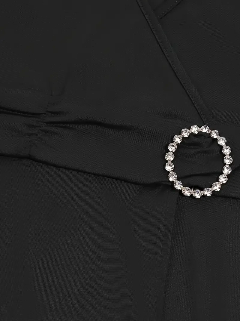 Nora | V-Ausschnitt Midikleid Asymmetrischer Saum