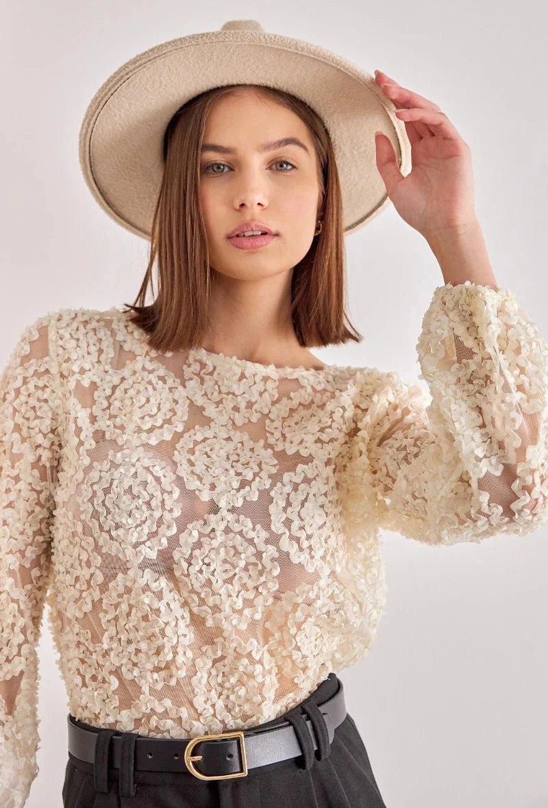 Sommer Top Damen | 3D Blumenapplikation & Festliches Design