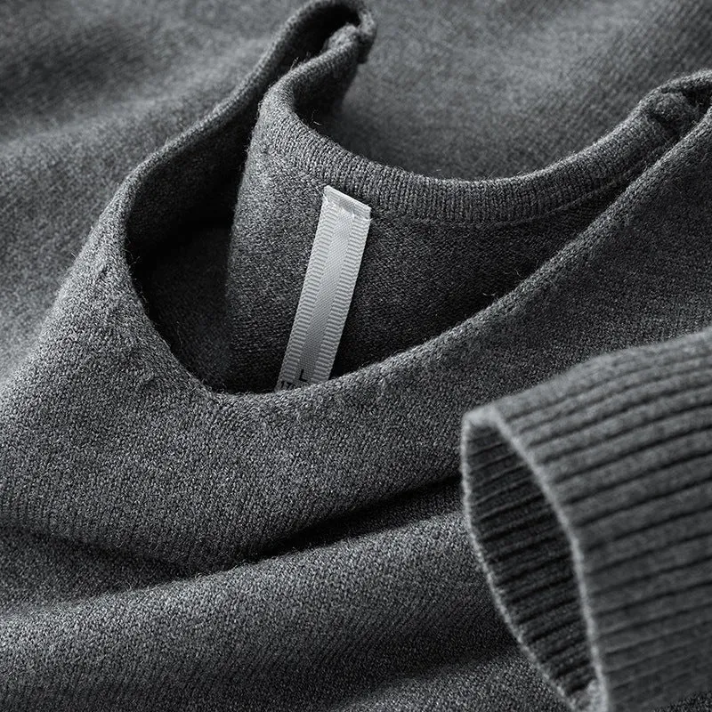Max | Feiner Minimalistischer Pullover