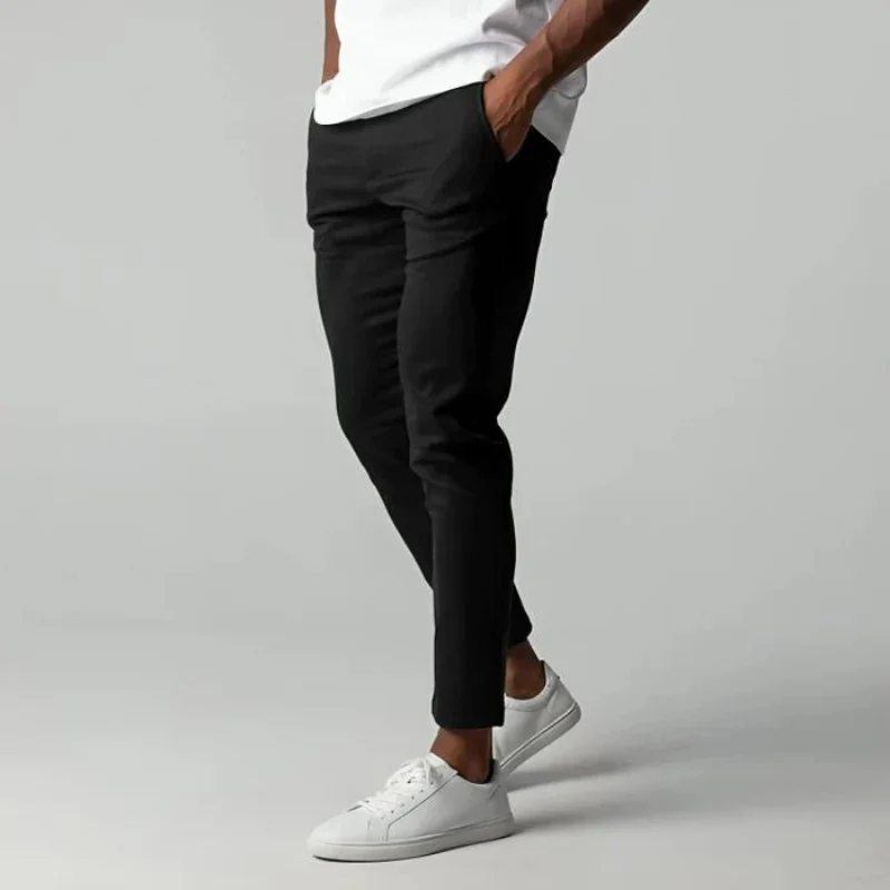 Elina | Klassische Stretch Chino für Herren modern