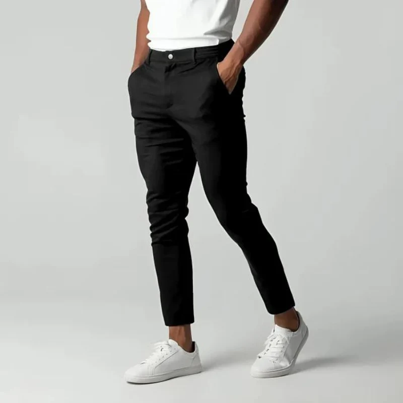 Elina | Klassische Stretch Chino für Herren modern