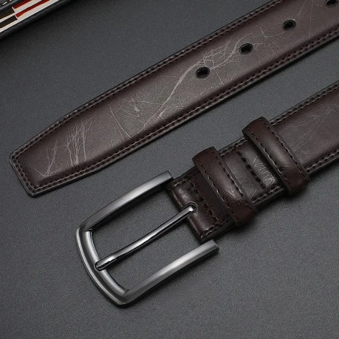 Georg | Ashford Ledergürtel Gunmetal in klarer Silhouette