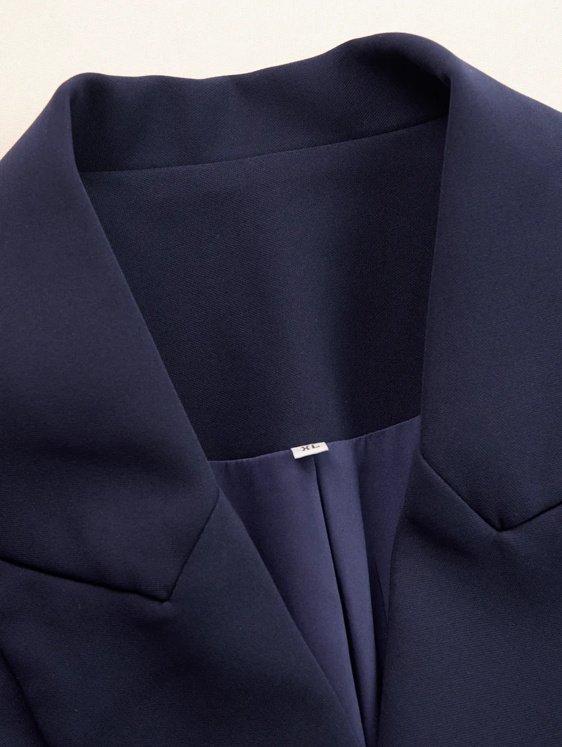 Clara | Damen Blazerkleid klassisch stilvoll getragen