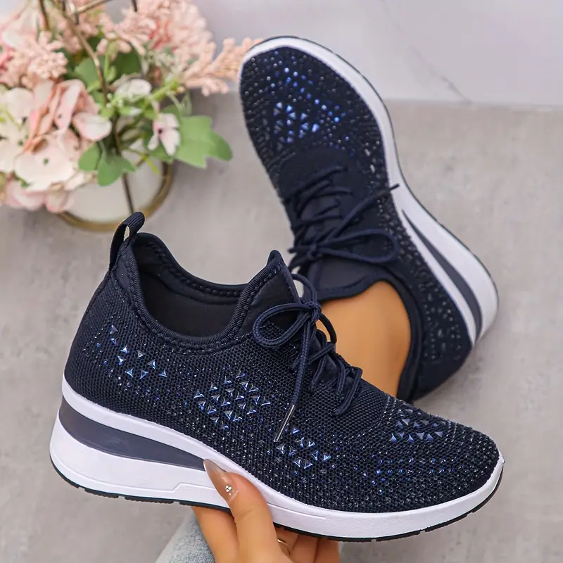 Bequeme orthopädische Sportschuhe