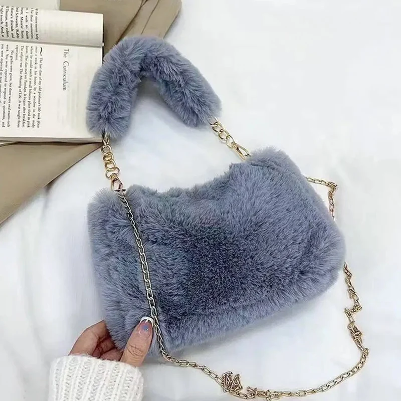 Elisa | Stilvolle Damen Schultertasche aus Plüsch