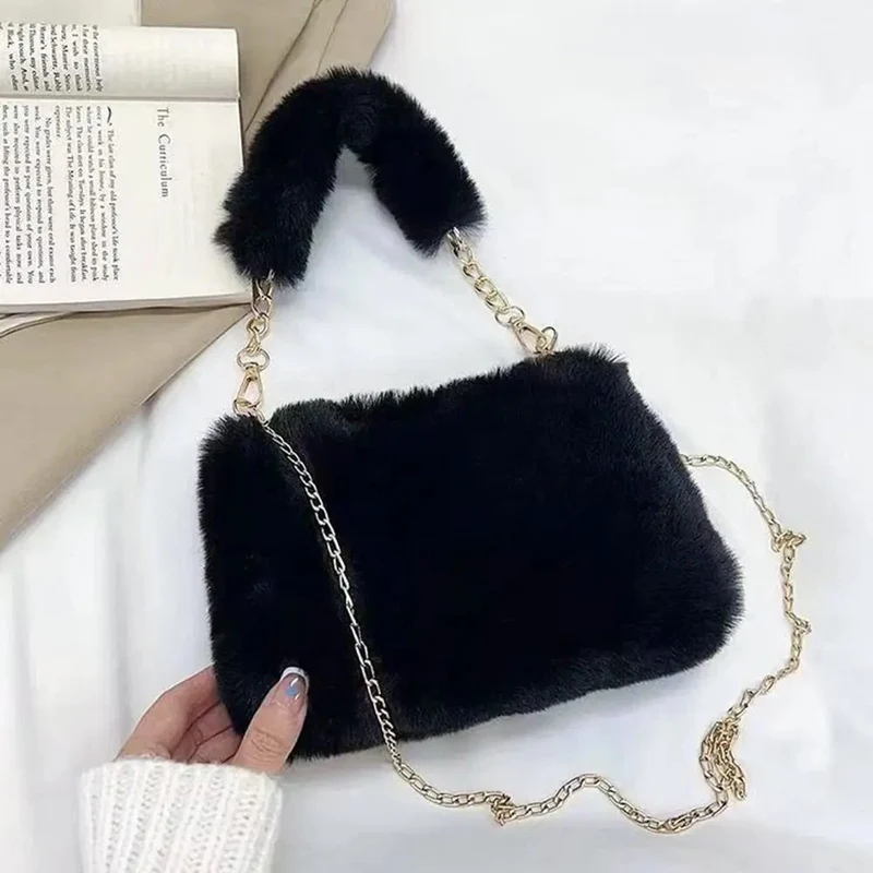 Elisa | Stilvolle Damen Schultertasche aus Plüsch