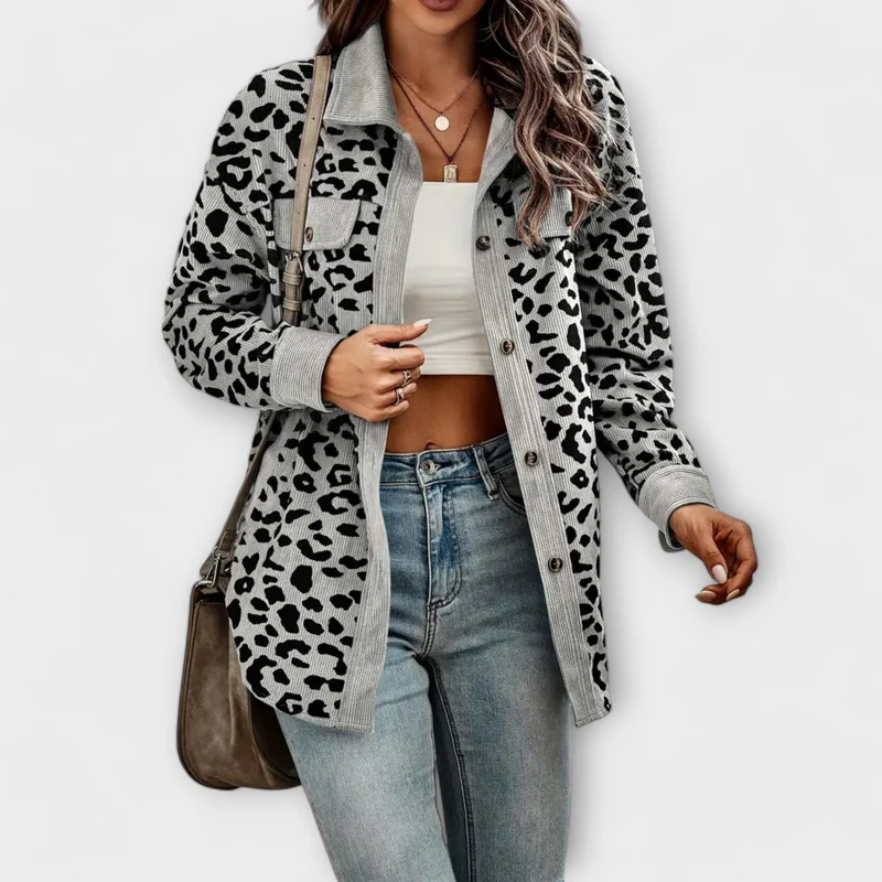 Lena | Damen Hemdjacke modern im Leopardenlook