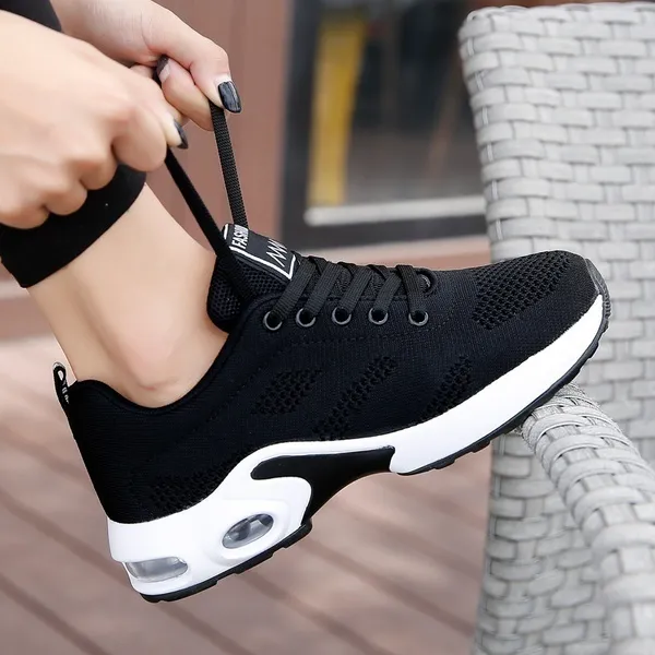 ERGONOMISCHE SCHMERZLINDERNDE SCHUHE