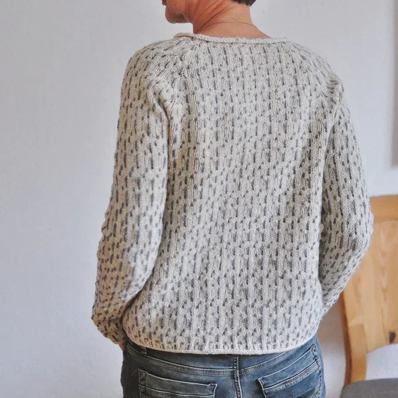Victoria | Eleganter Grauer Pullover mit U-Boot-Ausschnitt