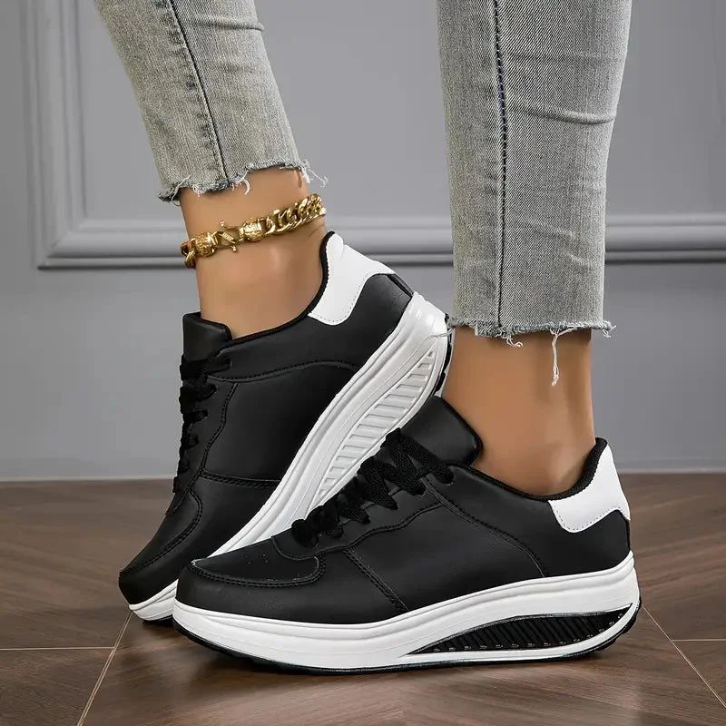 DAMI / DAMENSNEAKER: ATMUNGSAKTIVE SCHUHE MIT PLATEAUSOHLE