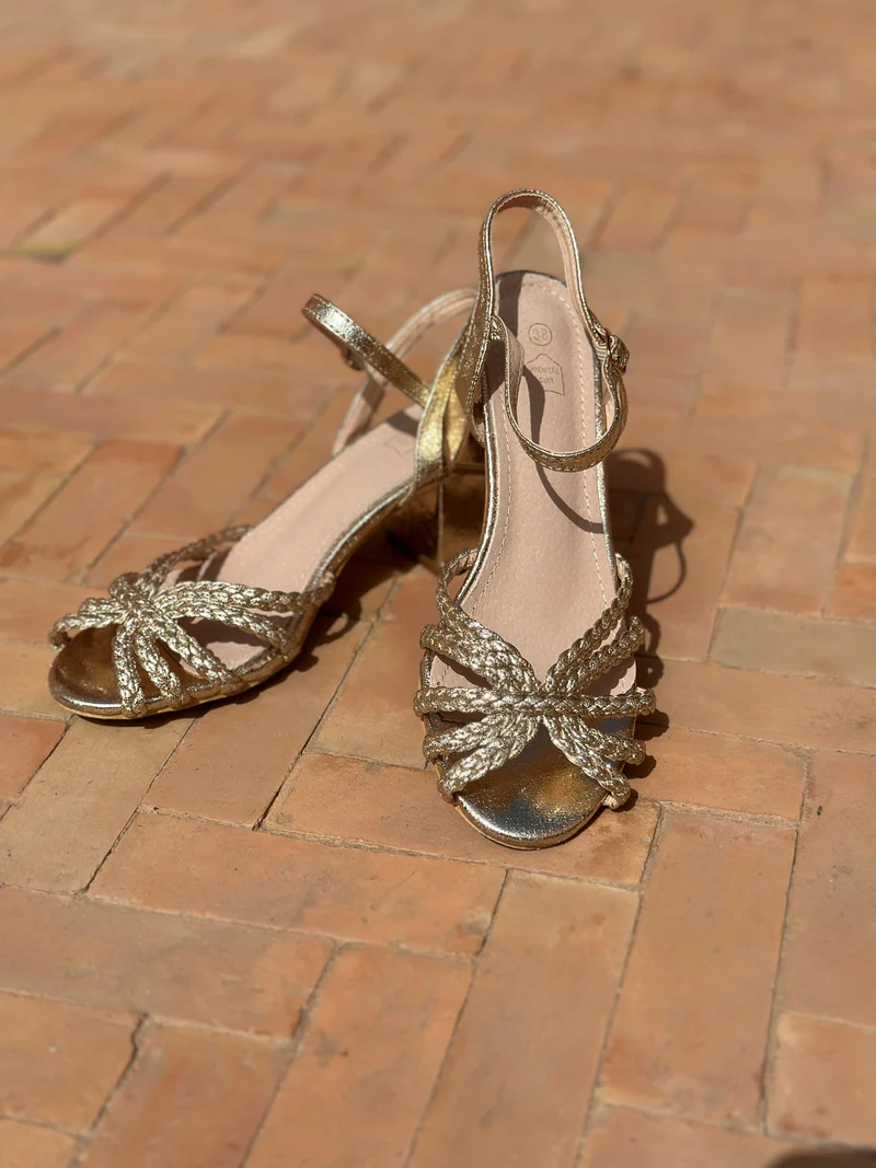 OSIRIS / SANDALEN