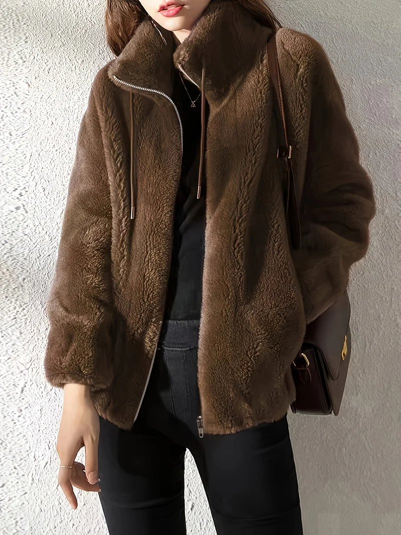 Luisa | This Stylische Damen-Winterjacke modern geschnitten