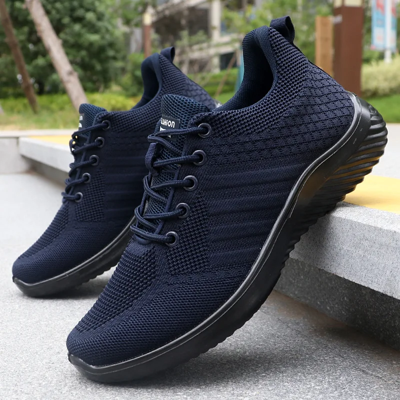Atmungsaktive Dinamic-Schuhe