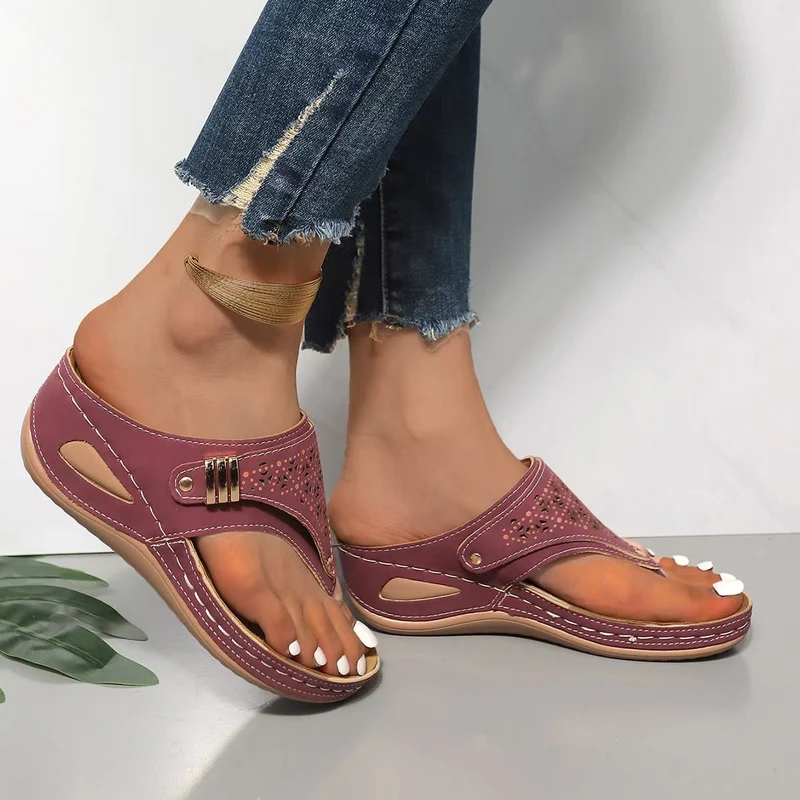 CALIRA™ | BEQUEME KEILSANDALEN