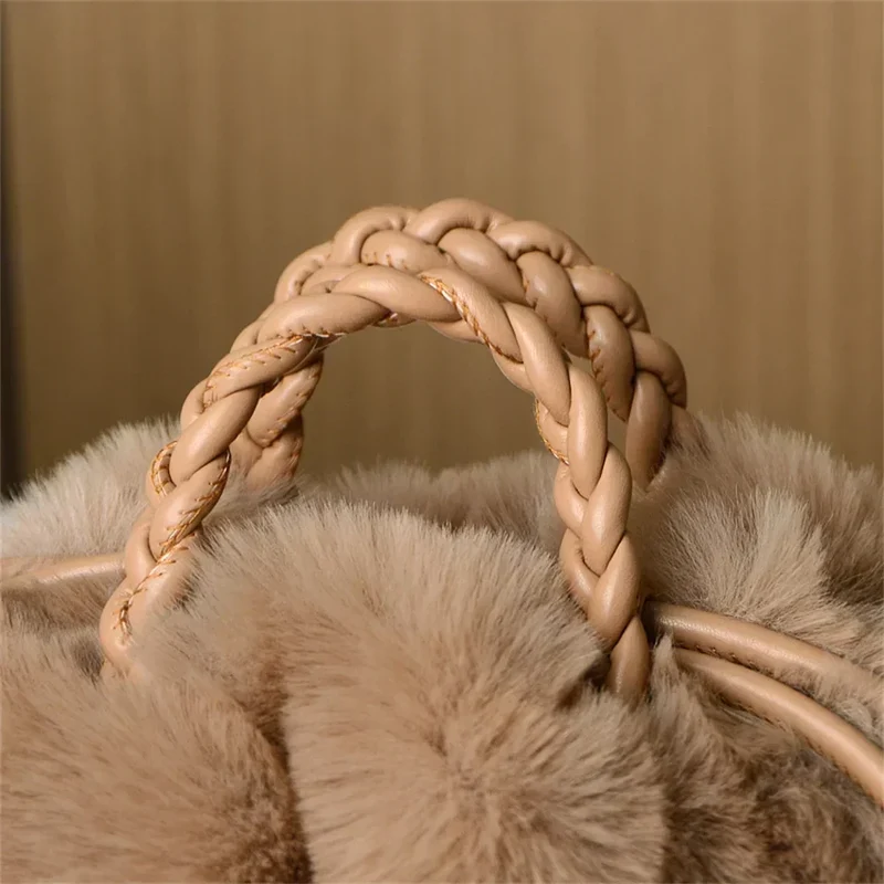 Jana | Schultertasche Damen dekorativ und weich