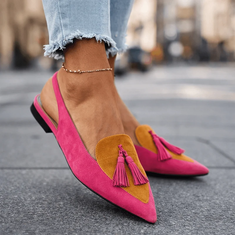 Lorena Sandalen mit Riemen und Quasten