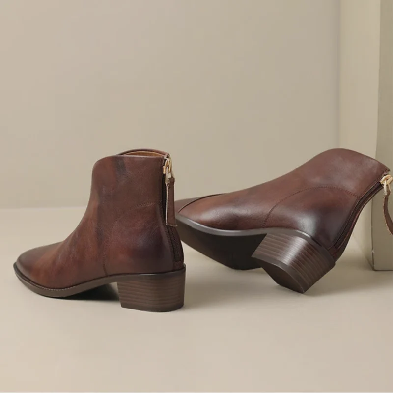 CAMILLE | LUXURIOSE STIEFELETTEN MIT NIEDRIGEM ABSATZ
