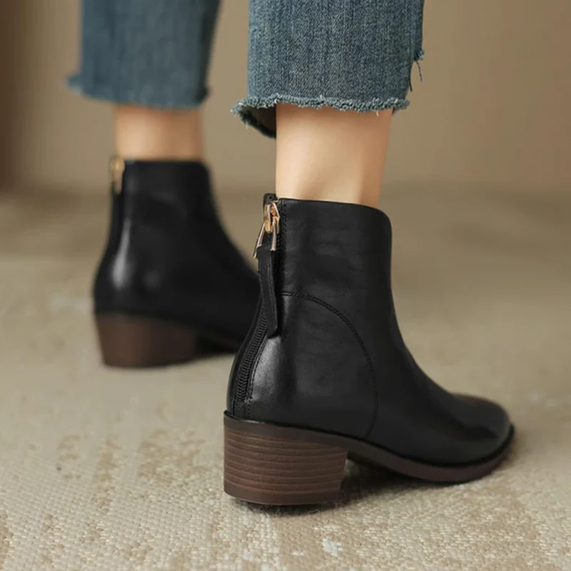 CAMILLE | LUXURIOSE STIEFELETTEN MIT NIEDRIGEM ABSATZ