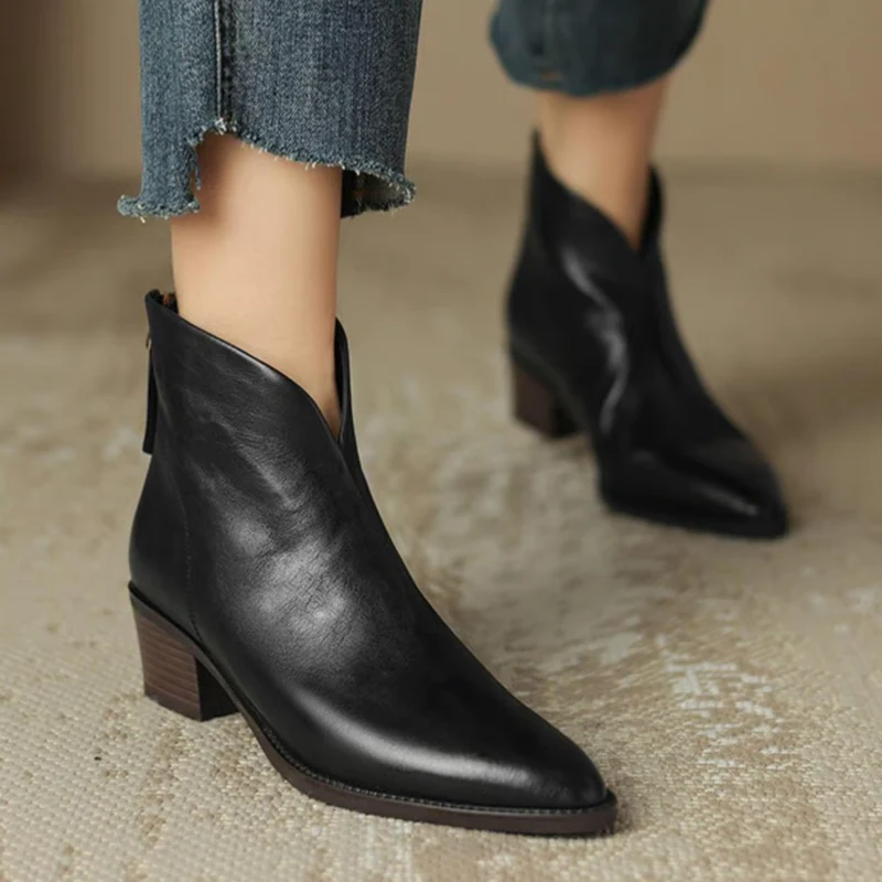 CAMILLE | LUXURIOSE STIEFELETTEN MIT NIEDRIGEM ABSATZ