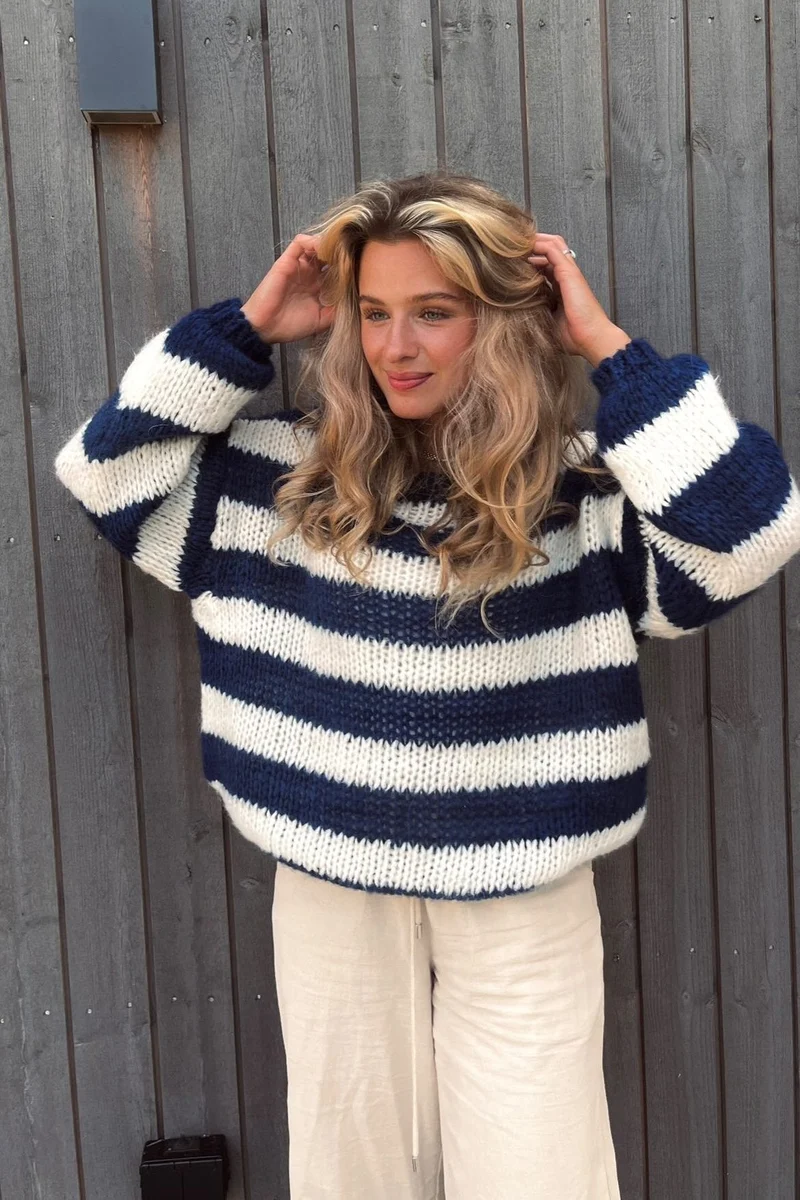 Jana | Damen-Strickpullover modern gestreift & lässig
