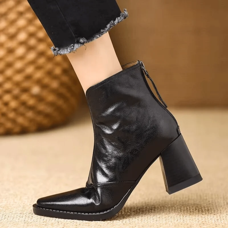 CLAUDIA | LUXURIOSE STIEFELETTEN MIT MITTLEREM ABSATZ