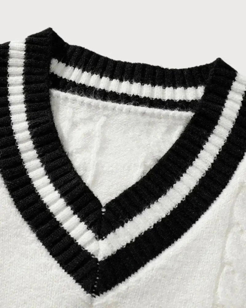 POUL™ | PULLOVER MIT V-AUSSCHNITT