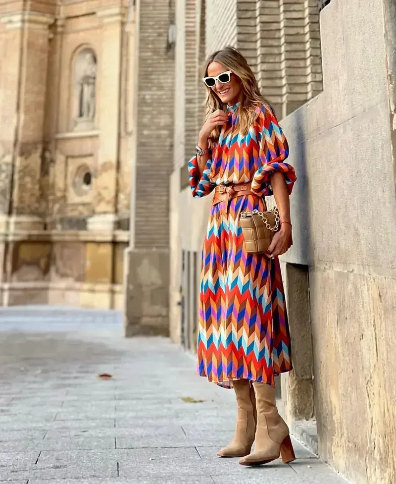Cassandra - Lebhaftes Geometrisches Kleid
