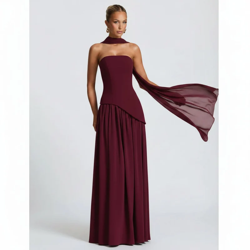 Maxikleid Damen – Trägerloser Schnitt & fließende Silhouette