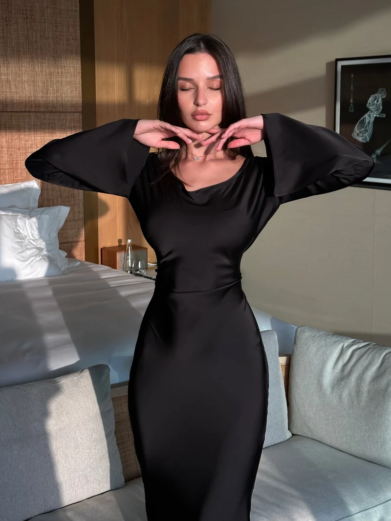 Langärmliges Maxikleid – Eleganz für jeden Anlass