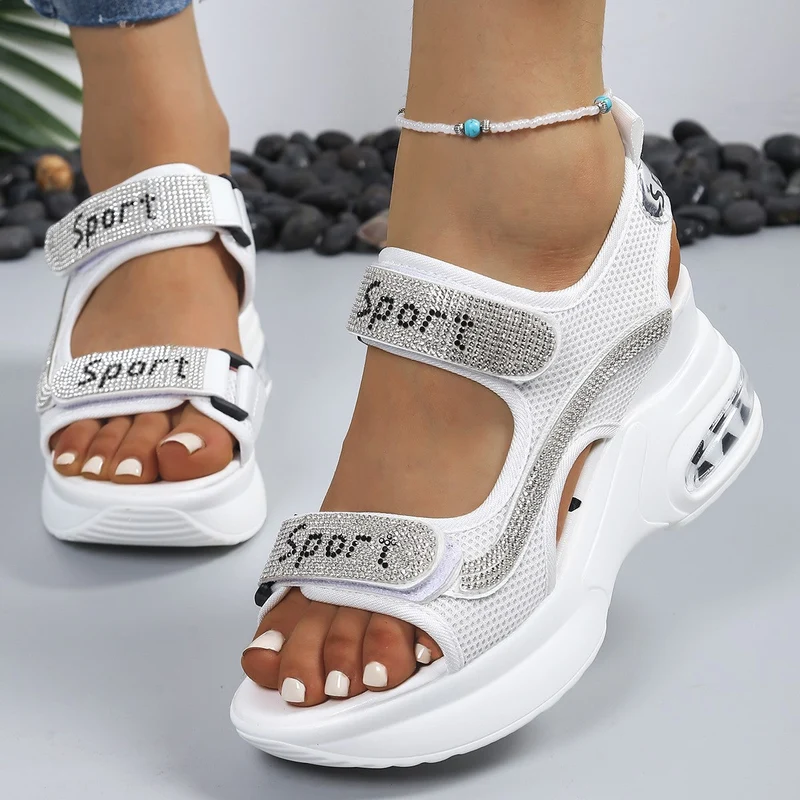 Schicke orthopädische Plattform-Sandalen für Damen, verziert mit Kristallen