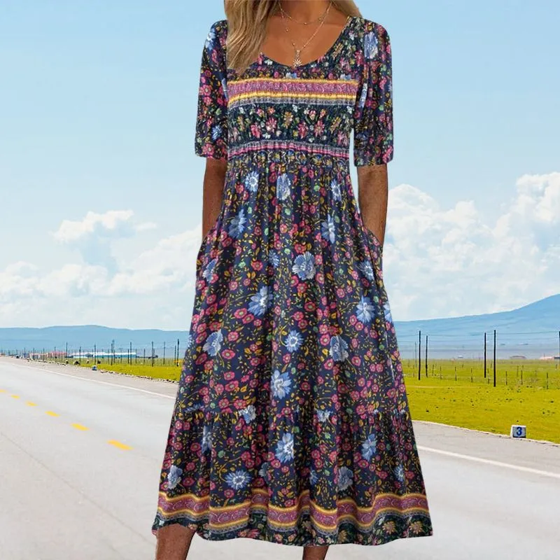 Dinara - Elegantes Kleid Mit Boho Drucken