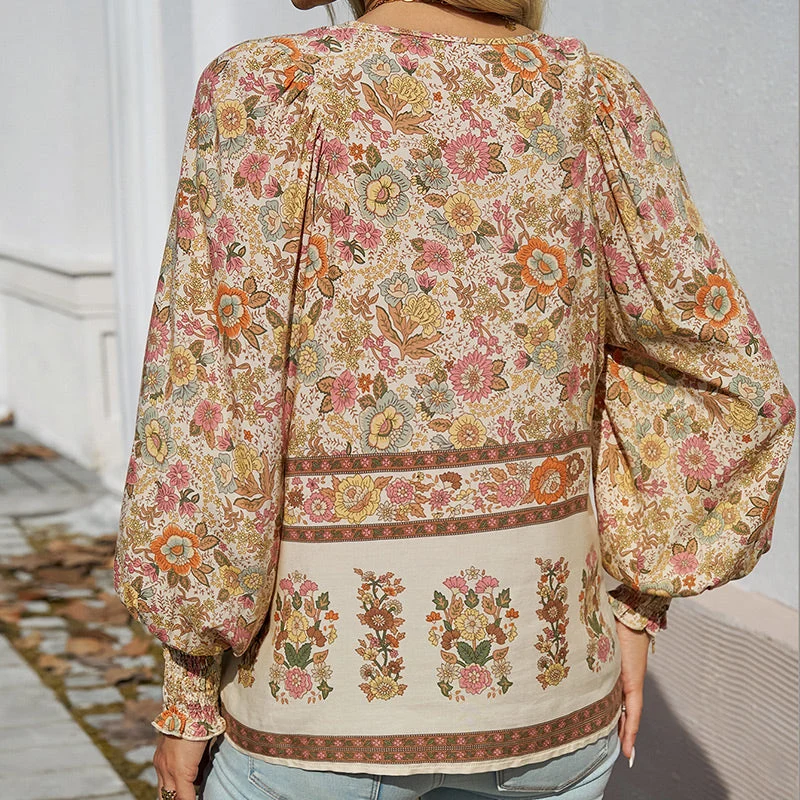Katia - Modisches Bedrucktes Langarm Shirt Mit V-Ausschnitt