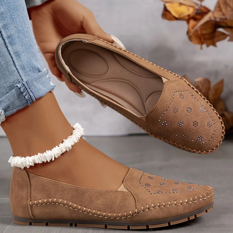 Lyrissa – Bequeme Genähte Schuhe