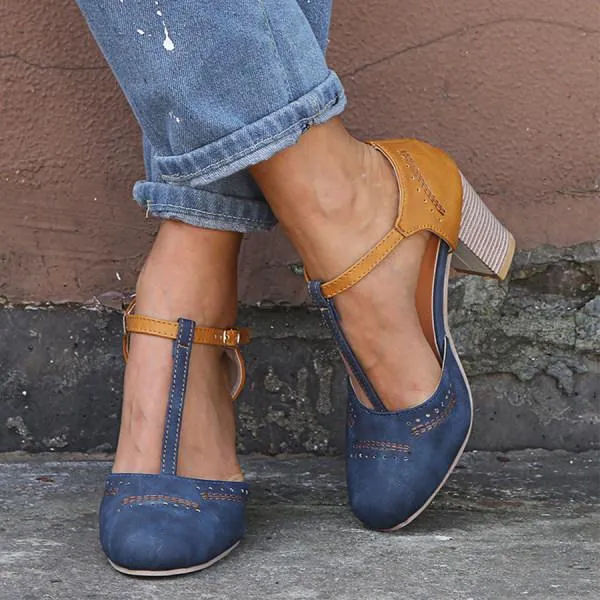 Minha – Schuhe Mit Klobigem Absatz Und T-Riemchen