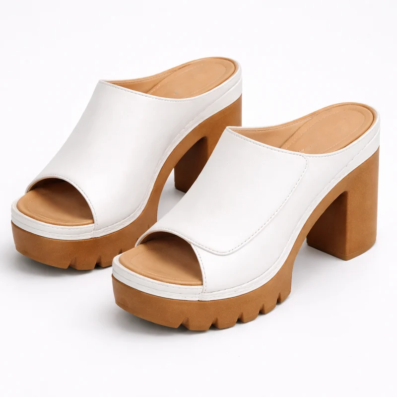Nicolien – Sandalen Mit Offener Zehenpartie und Klobigem Absatz