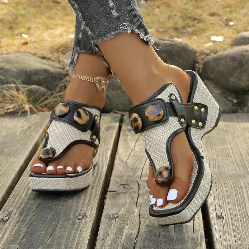 Zesika – Geflochtene Keilabsatz Zehensandalen