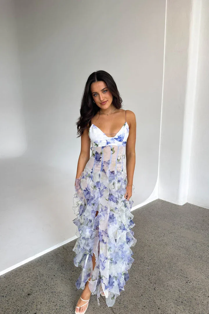 Langes Sommerkleid Weiß Blau Geblümt mit Volants & Korsett