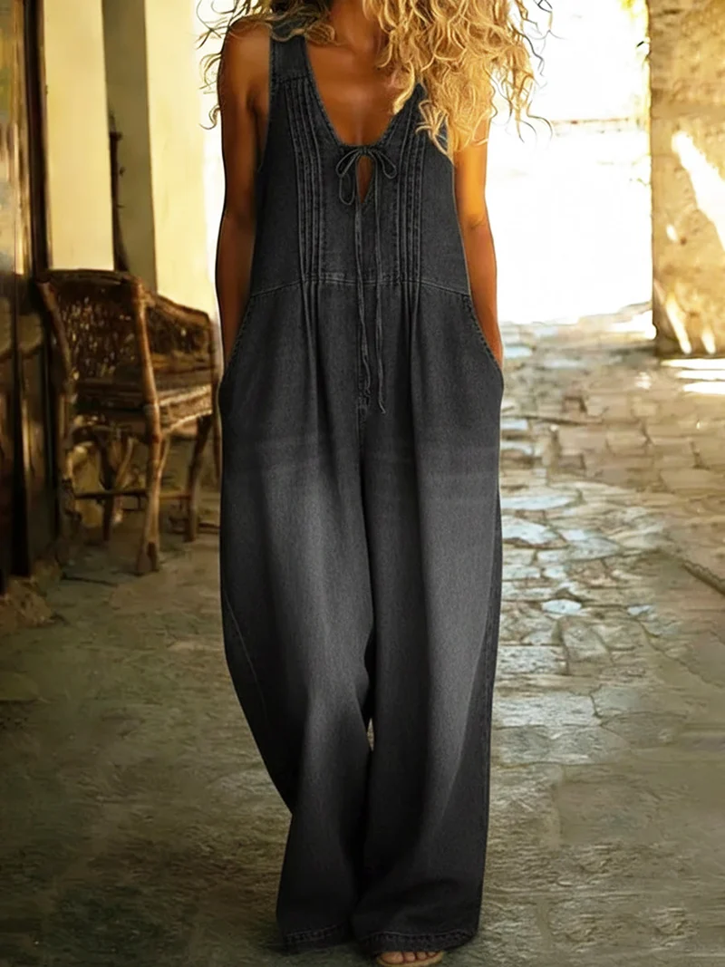 Entspannt geschnittene, gefaltete Denim-Jumpsuit mit Kordelzug