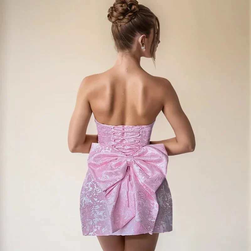 Trägerloses Jacquard-Minikleid für Damen | Rückenausschnitt